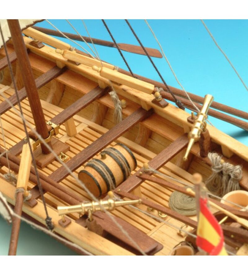 1/50 SANTISIMA TRINIDAD CAPTAIN LONGBOAT - Bilde 6