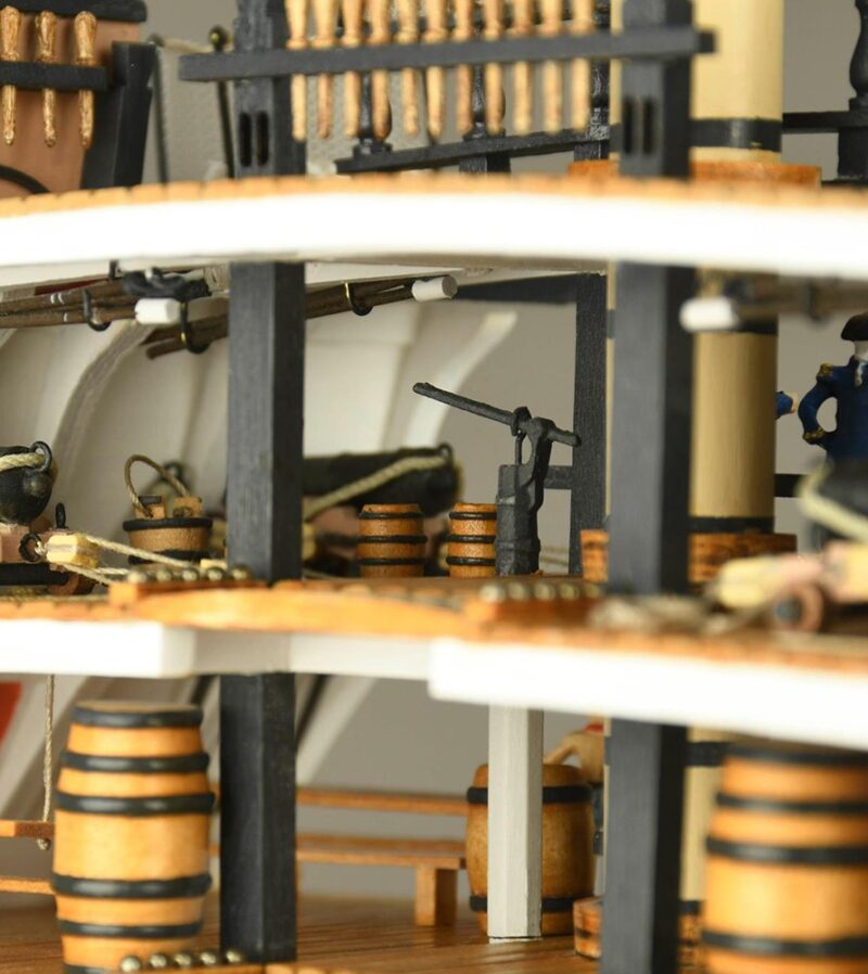 New Cross-Section of HMS Victory. 1:72 Wooden Model Ship Kit - Bilde 13