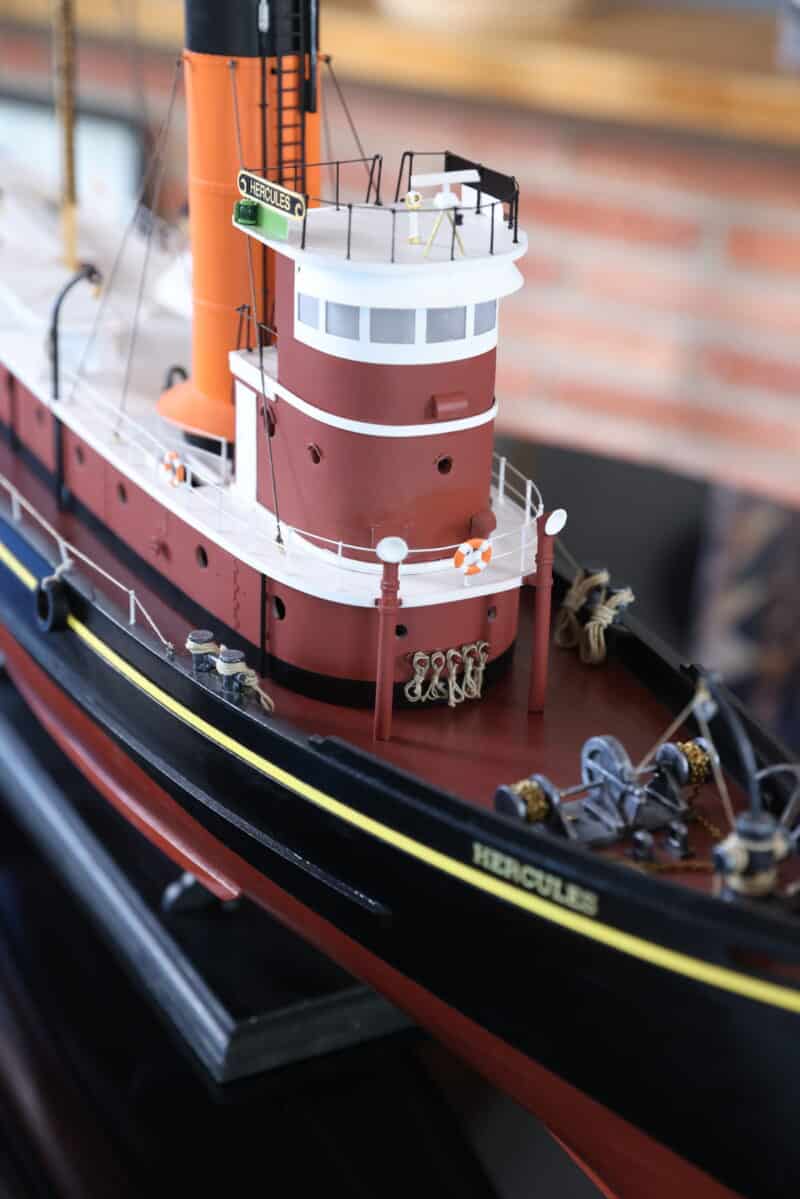 Hercules Tugboat - Bilde 7